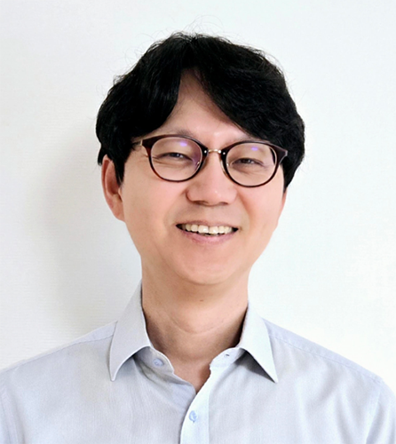 Dr. Yihong Qi